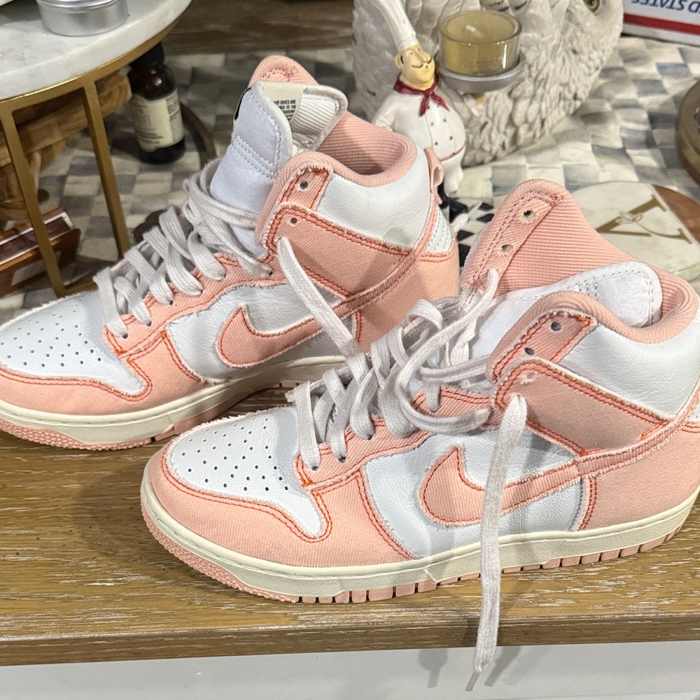 Nike Dunks Sneaker lightly worn, size 7
